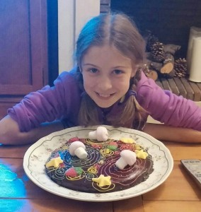 Marta con su tarta espiral